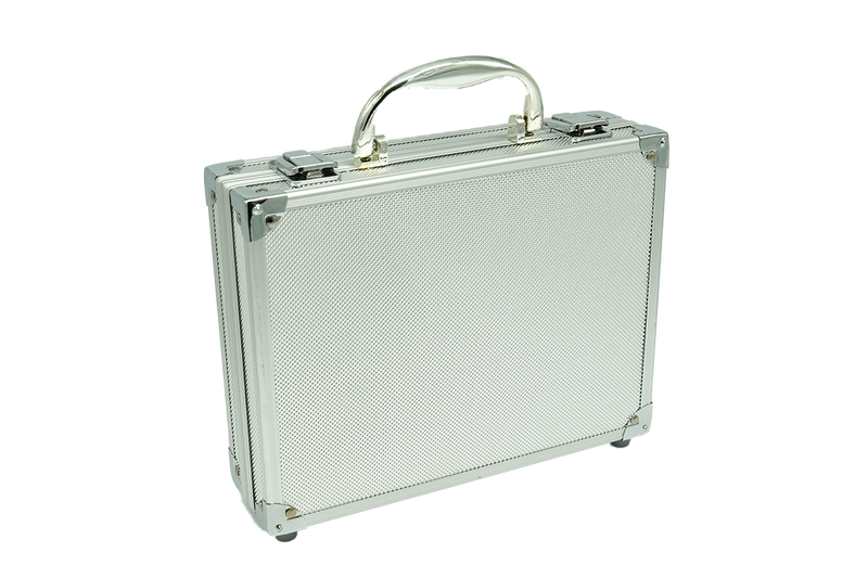 R4 High-performance RCA interconnect